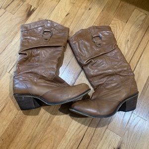 Leather cowgirl boots